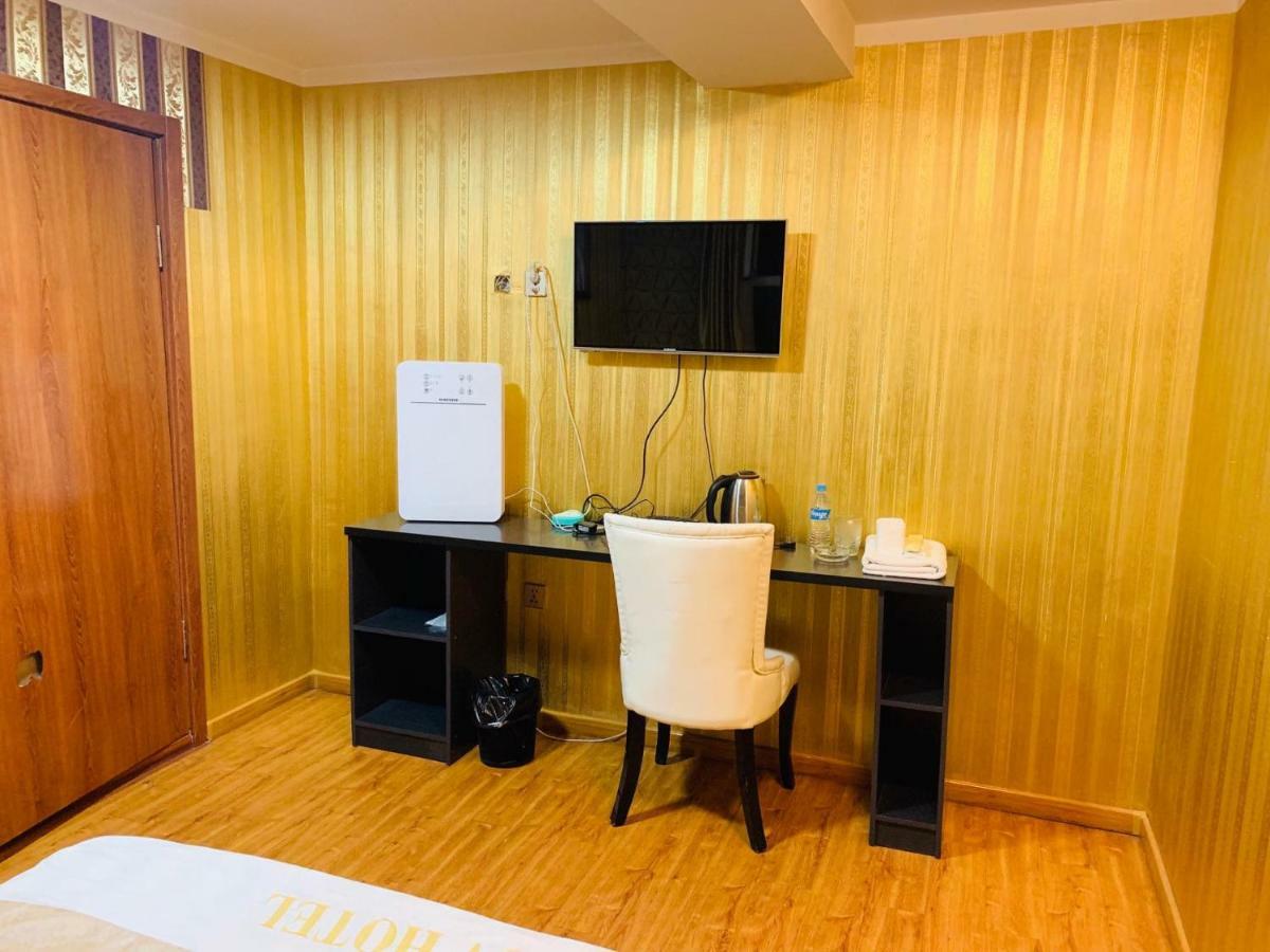 Horeka Hotel Oelan-bator Buitenkant foto